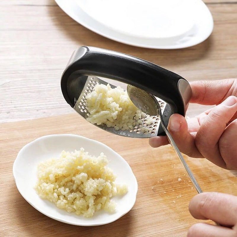 Stainless Steel Garlic Crusher Rocker Manual Garlic Grinding Mincer Slicer Ginger Squeezer Kitchen Accessories Vegetable Tools